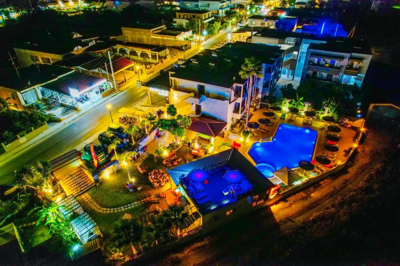 Socrates Studios Tigkaki  Bagian luar foto